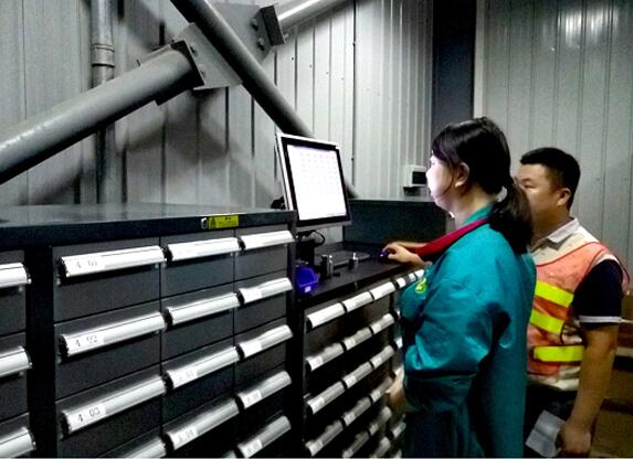 航瑞成智能刀具柜打造先進(jìn)制造業(yè)智能車間